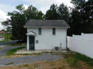 Main picture of 404 Cherry Ave