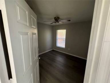 Main picture of 1103 Jade East Ln