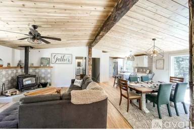 Main picture of 944 County Road 512