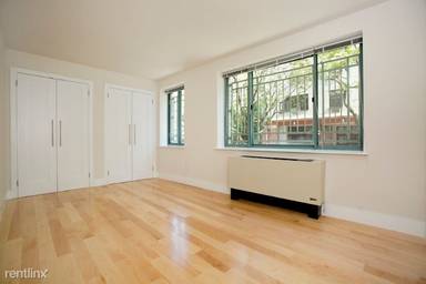 Main picture of 96 Jane St