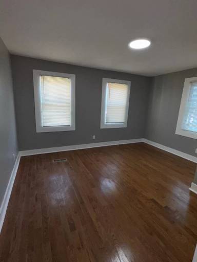 Main picture of 55 Pierpont St