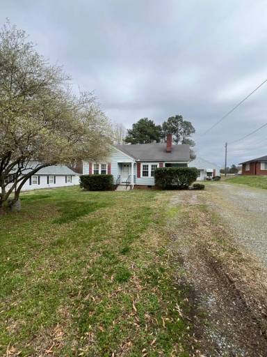 Main picture of 1360 Forest Acres Cir