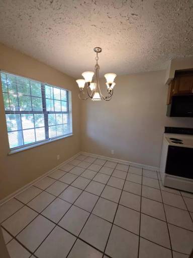 Main picture of 1314 N Nashville Ave