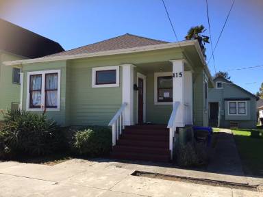 Main picture of 117 Myrtle St