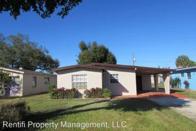 Main picture of 3011 Saint Charles St