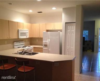 Main picture of 5701 NW 114th Ct