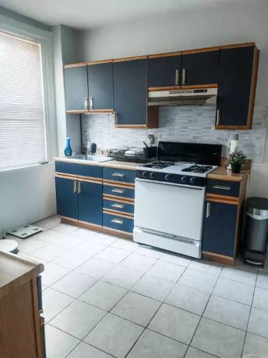 Main picture of 22 School Ln