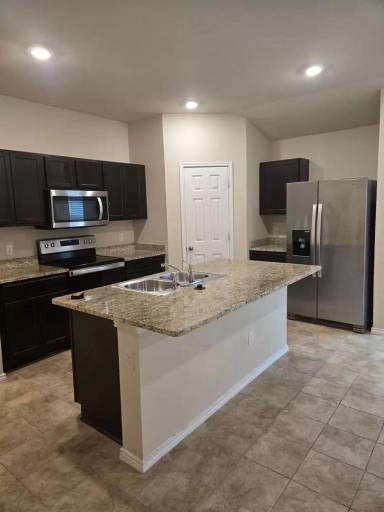 Main picture of 6007 Amelia Earhart Blvd