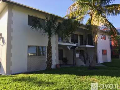 Main picture of 2255 NE 51st St