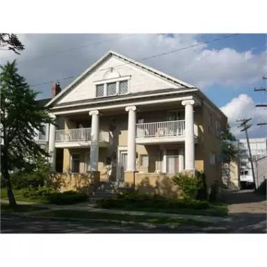 Main picture of 648-50 Van Dyke St