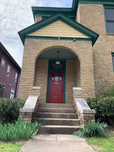 Main picture of 2200 S Spring St
