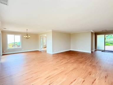 Main picture of 1129 Harbor Hills Dr