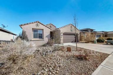 Main picture of 6405 Kings Canyon Cv NE