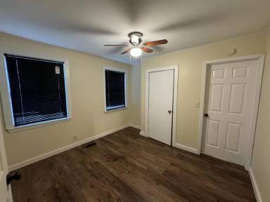 Main picture of 1782 Eveline Ave