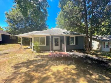 Main picture of 2115 Double Oaks Rd