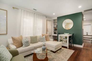 Main picture of 1913 Orvid St