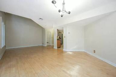 Main picture of 110 Dean St