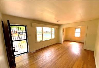 Main picture of 3800 North Ave
