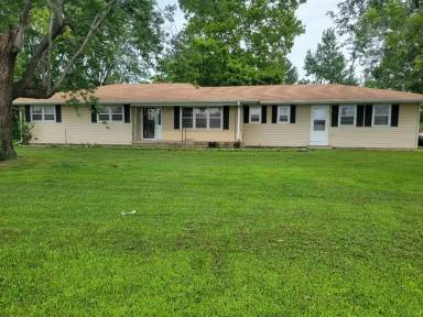 Main picture of 1262 W Elm St