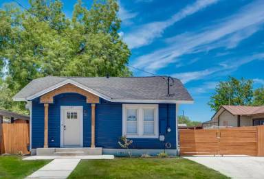 Main picture of 107 W Hart Ave