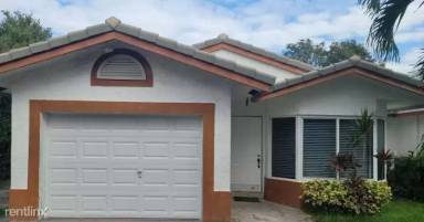 Main picture of 11523 NW 36th St