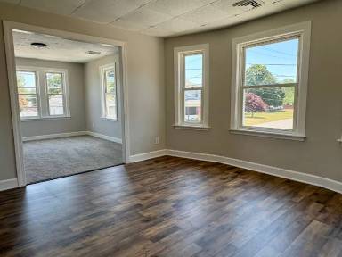 Main picture of 163 Macomber Ave
