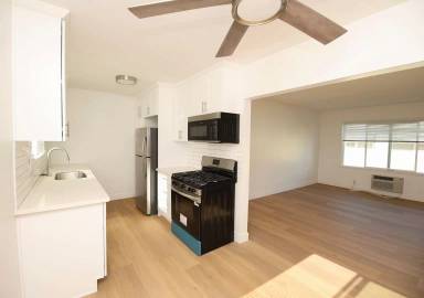 Main picture of 14115 Gilmore St