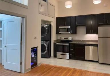 Main picture of 3010 W 7th St