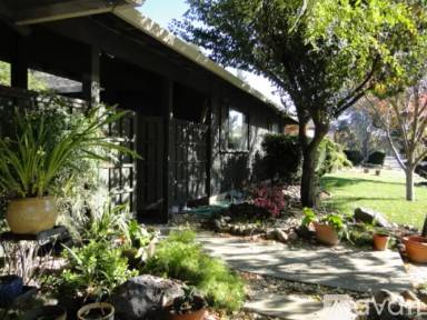Main picture of 744 Wimbledon Rd