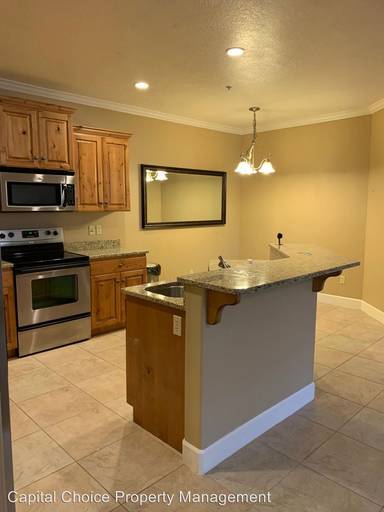 Main picture of 952 W 965 N