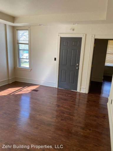 Main picture of 645 Cullum St
