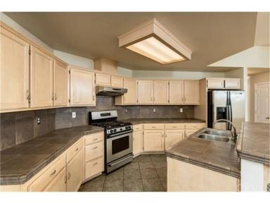 Main picture of 1020 Windsor Way