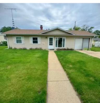 Main picture of 765 Crestwood Dr