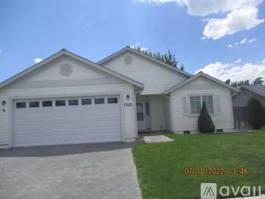 Main picture of 1303 W Aylesbury Ct