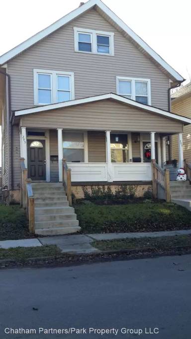 Main picture of 293 E Woodrow Ave