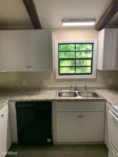 Main picture of 245 Brannan Rd