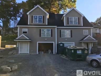 Main picture of 83 Old Nashua Rd