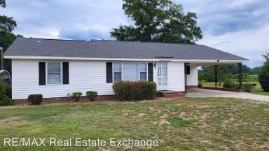 Main picture of 1136 Warwick Mill Rd