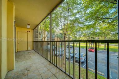 Main picture of 8420 SW 133rd Avenue Rd