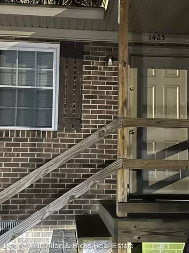 Main picture of 1401 Huffines Ave