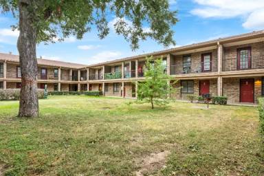 Main picture of 1226 Baylor Ave