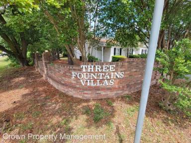 Main picture of 102 Villa Ct