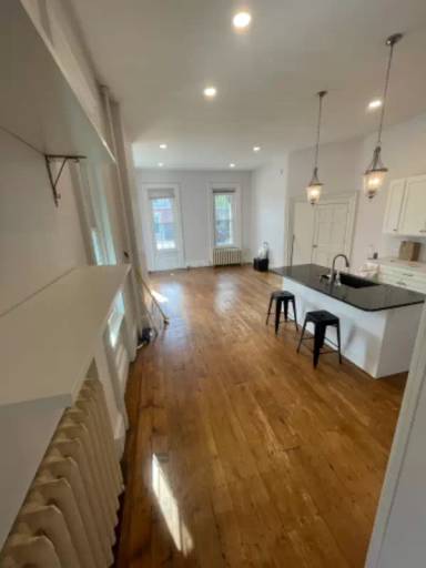 Main picture of 219 Main St