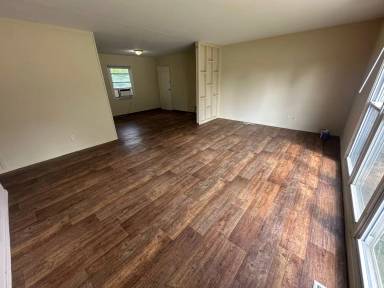 Main picture of 1509 S Mattis Ave