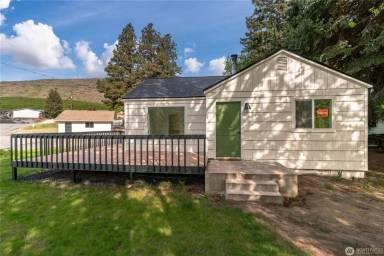 Main picture of 2394 Albin Dr