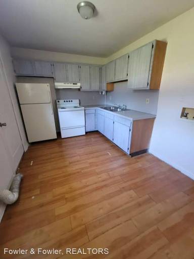 Main picture of 723 S Scientific St