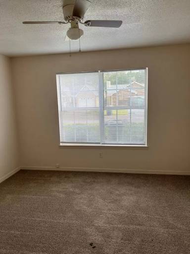 Main picture of 8 Carie Way