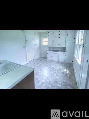 Main picture of 6216 W Richmond Ave