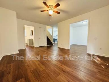 Main picture of 701 East Ave