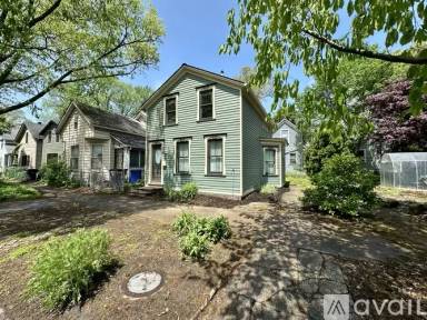 Main picture of 3504 Whitman Ave